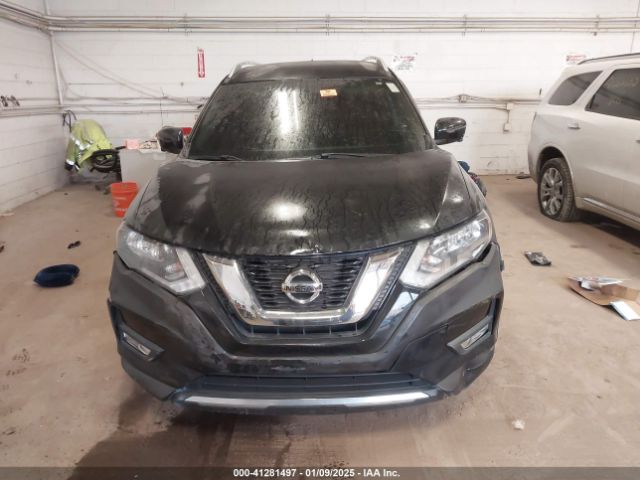KNMAT2MV1HP513581 Nissan ROGUE SV