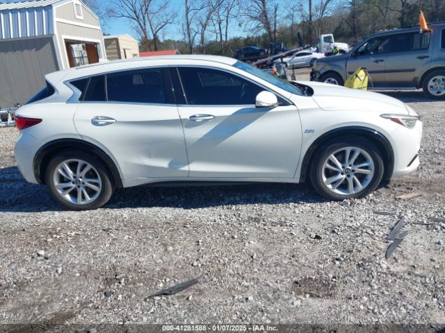 SJKCH5CP3HA033931 Infiniti QX30