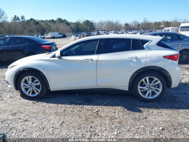 SJKCH5CP3HA033931 Infiniti QX30