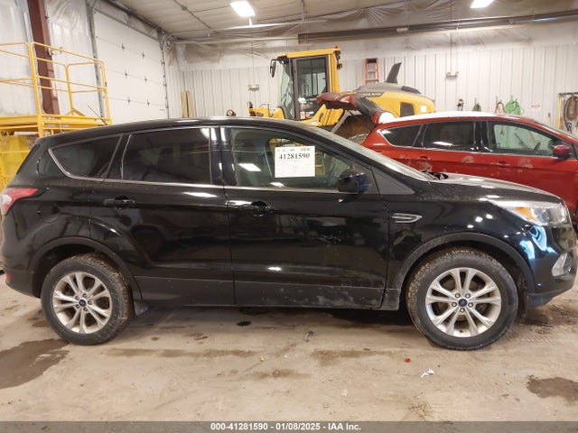 Ford ESCAPE SE 2017 1FMCU0GD7HUD27425 Image 13