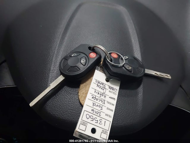 Ford ESCAPE SE 2016 1FMCU9GX4GUC17865 Image 11