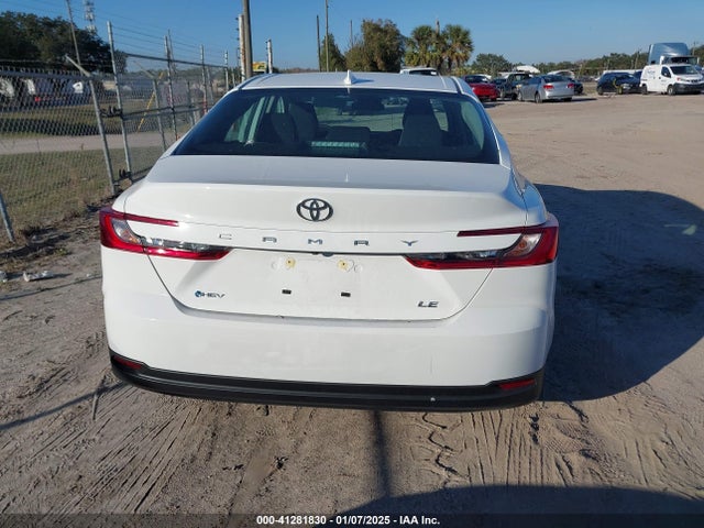 Toyota CAMRY LE 2025 4T1DAACK4SU070576 Image 16