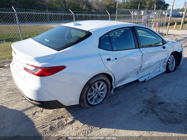 Toyota CAMRY LE 2025 4T1DAACK4SU070576 Image 4