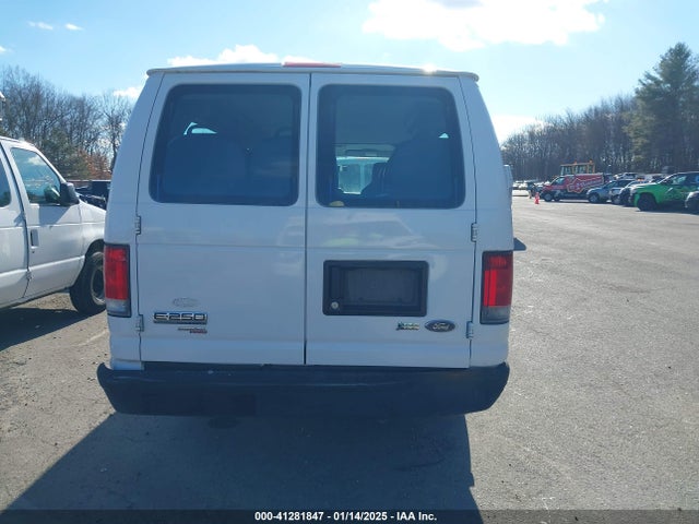 Ford E-250 Commercial 2014 1FTNS2EW6EDA81983 Image 16