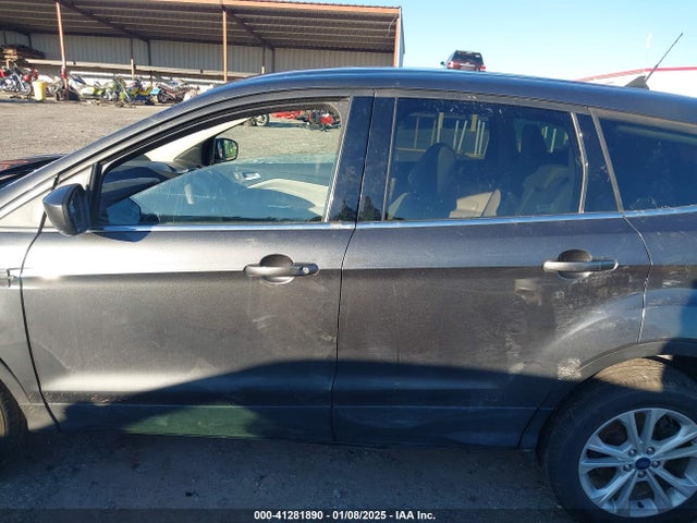 1FMCU9G9XKUB66625 Ford ESCAPE SE