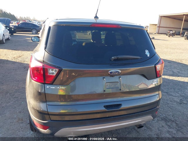 1FMCU9G9XKUB66625 Ford ESCAPE SE