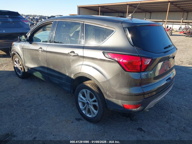 1FMCU9G9XKUB66625 Ford ESCAPE SE