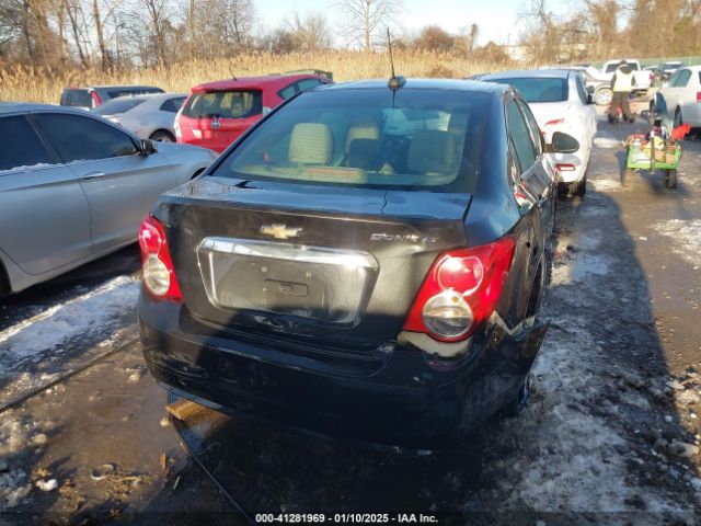 1G1JC5SH5F4145847 Chevrolet Sonic Lt Auto