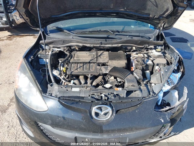 41282007 :رقم المزاد ، JM1DE1HZ2B0106688 vin ، 2011 Mazda Mazda2 Sport مزاد بيع
