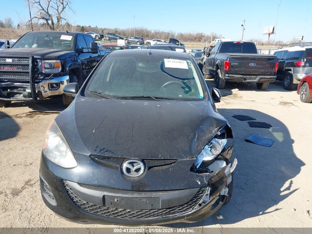 41282007 :رقم المزاد ، JM1DE1HZ2B0106688 vin ، 2011 Mazda Mazda2 Sport مزاد بيع