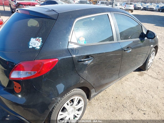 41282007 :رقم المزاد ، JM1DE1HZ2B0106688 vin ، 2011 Mazda Mazda2 Sport مزاد بيع