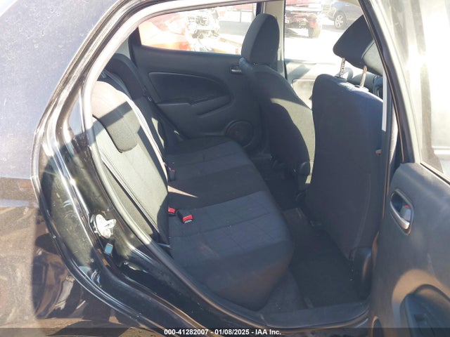 41282007 :رقم المزاد ، JM1DE1HZ2B0106688 vin ، 2011 Mazda Mazda2 Sport مزاد بيع