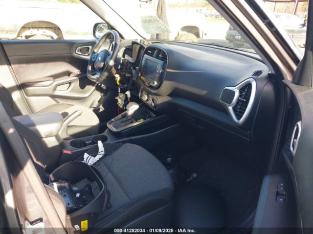 KNDJ63AU4M7761889 KIA Soul Gt-line