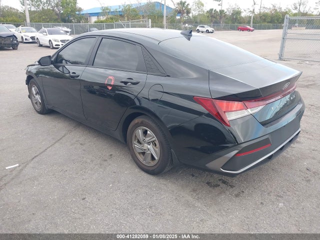 KMHLL4DG7RU739600 Hyundai ELANTRA SE