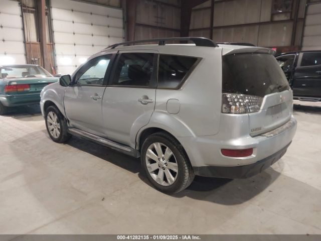 2011 MITSUBISHI OUTLANDER JA4JT3AW2BU007506 Photo 2