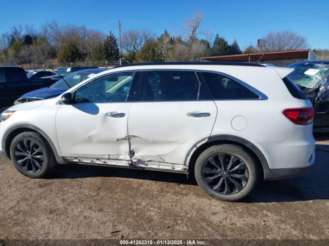 5XYPG4A56KG601177 KIA Sorento 3.3l S