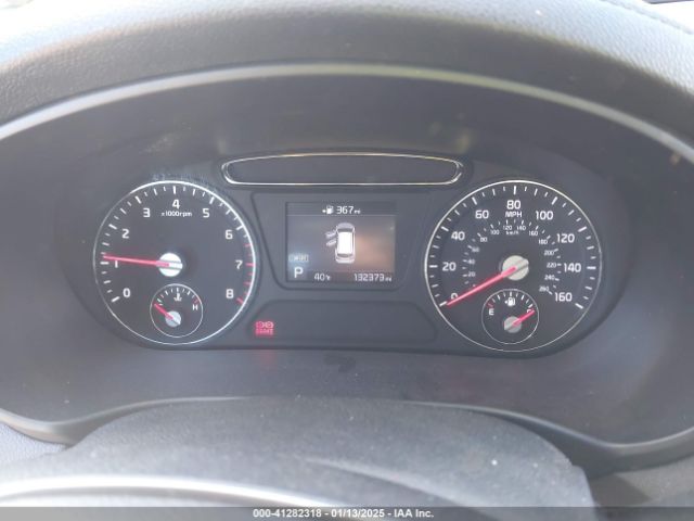 5XYPG4A56KG601177 KIA Sorento 3.3l S
