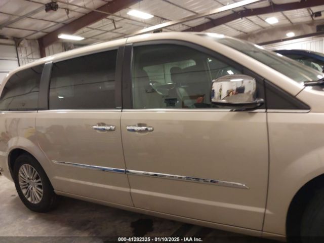 2C4RC1CG9ER143300 Chrysler Town & Country Touring-l