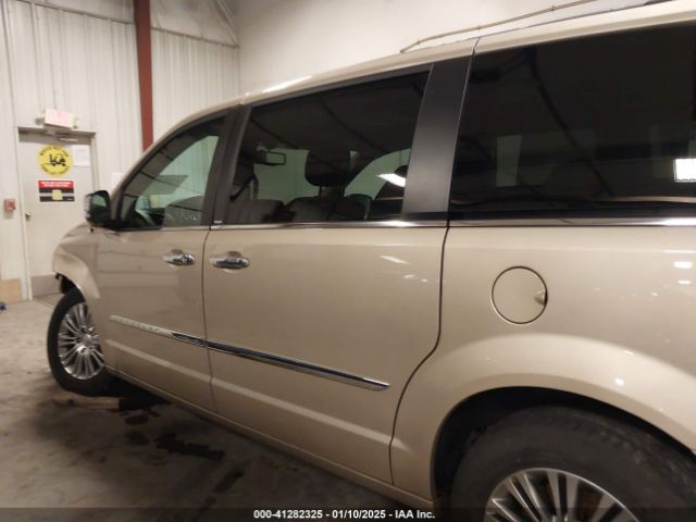 2C4RC1CG9ER143300 Chrysler Town & Country Touring-l