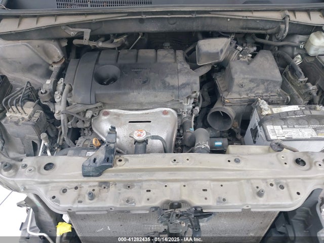 Toyota Highlander Le 2018 5TDZARFH2JS037751 Image 10