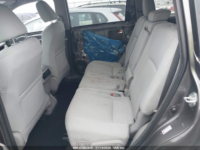 Toyota Highlander Le 2018 5TDZARFH2JS037751 Image 8