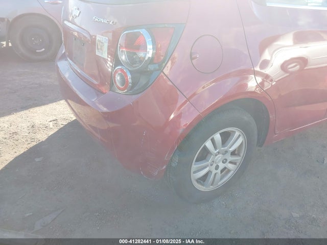 1G1JC6SH6E4215294 Chevrolet Sonic Lt Auto