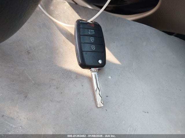 KIA Optima Lx 2015 5XXGM4A72FG363333 Image 11