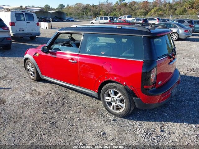 2013 MINI CLUBMAN WMWZF3C54DT489454 Photo 2