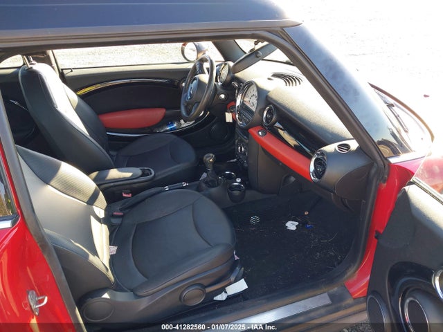 2013 MINI CLUBMAN WMWZF3C54DT489454 Photo 4