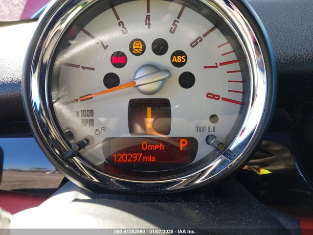 2013 MINI CLUBMAN WMWZF3C54DT489454 Photo 6