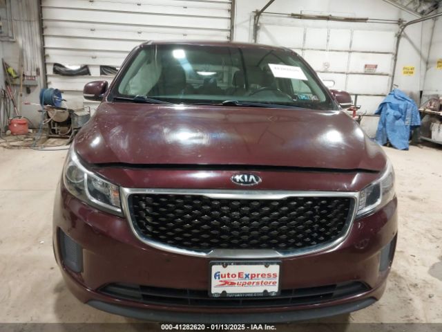 KNDMB5C11H6338576 KIA SEDONA LX