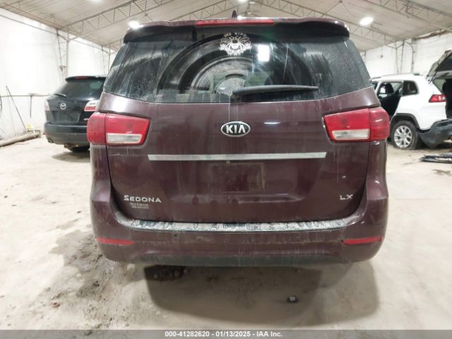KNDMB5C11H6338576 KIA SEDONA LX
