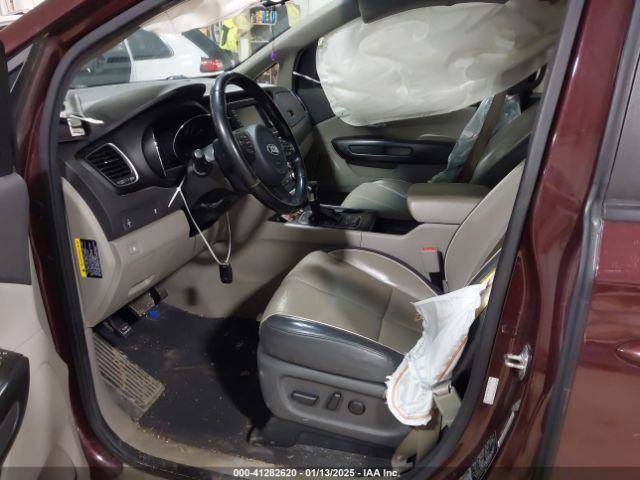 KNDMB5C11H6338576 KIA SEDONA LX