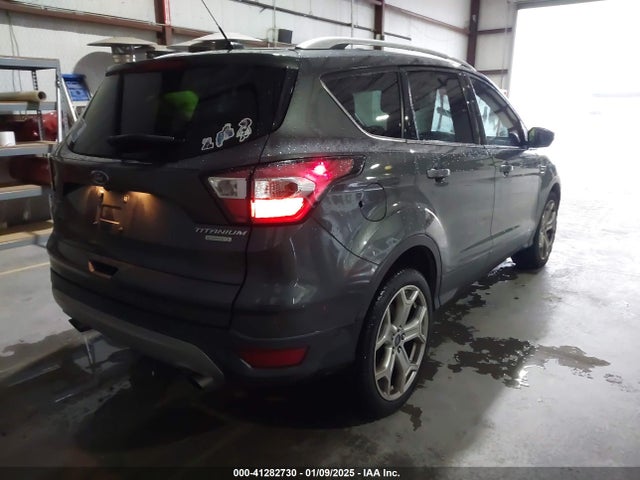 Ford Escape Titanium 2017 1FMCU0J94HUE94538 Image 4