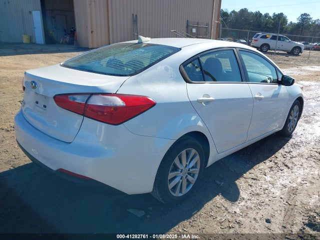 KNAFX4A61G5461024 KIA FORTE LX