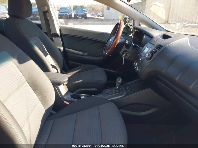 KNAFX4A61G5461024 KIA FORTE LX