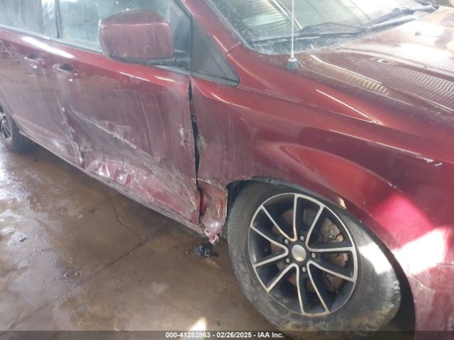 2C4RDGEG0JR205531 Dodge Grand Caravan