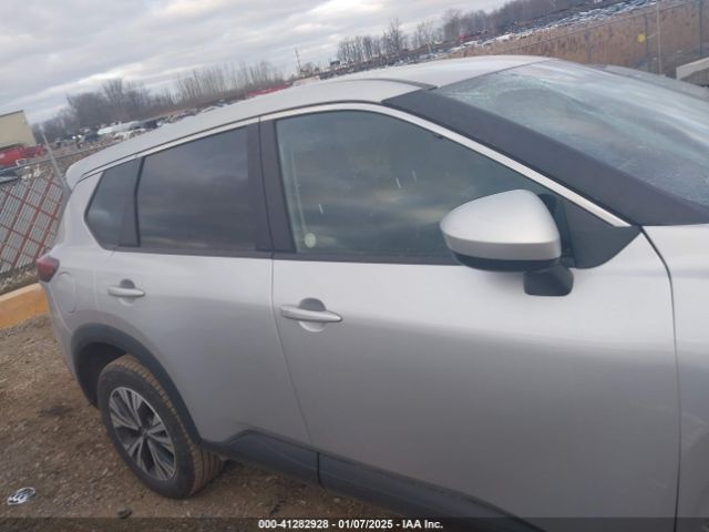 5N1BT3BA6PC853563 Nissan Rogue Sv Fwd