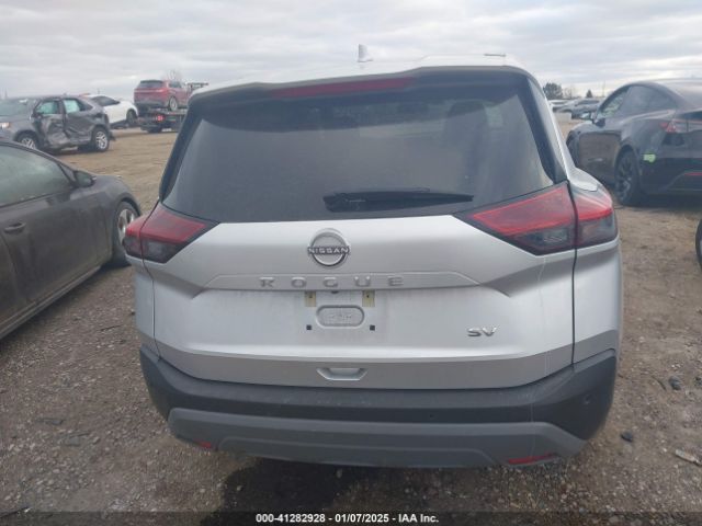 5N1BT3BA6PC853563 Nissan Rogue Sv Fwd