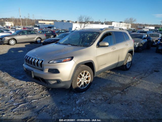1C4PJMCS4FW528498 Jeep Cherokee Latitude