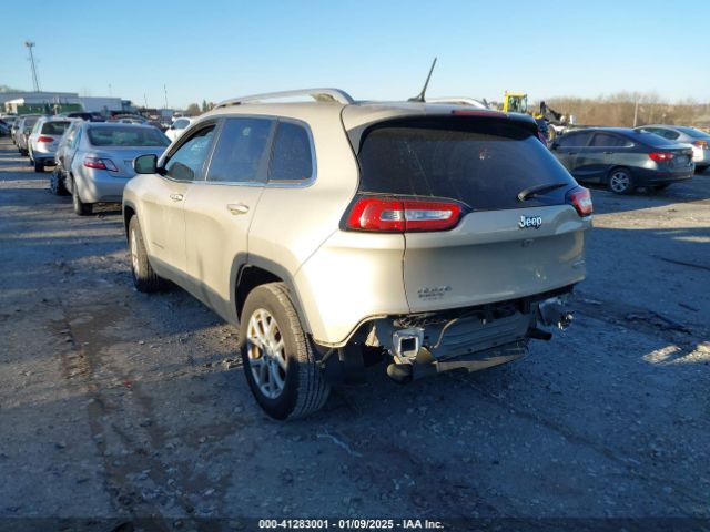 1C4PJMCS4FW528498 Jeep Cherokee Latitude