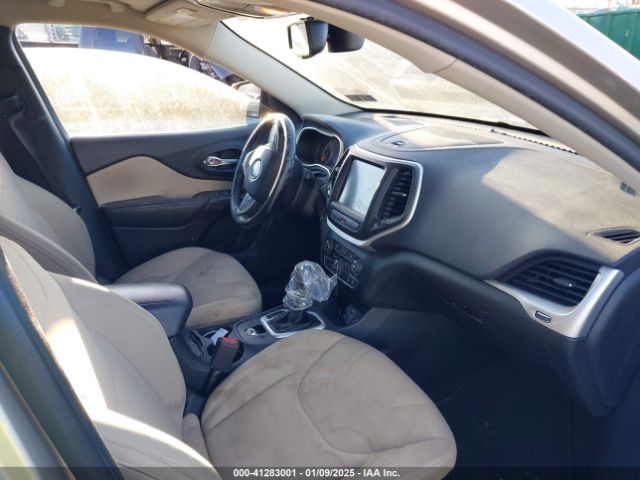 1C4PJMCS4FW528498 Jeep Cherokee Latitude