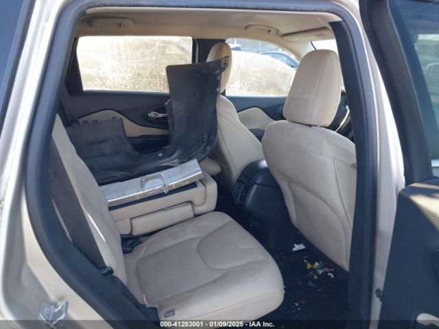 1C4PJMCS4FW528498 Jeep Cherokee Latitude