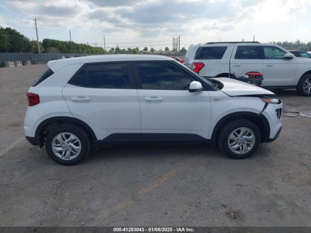 KMHRB8A39RU299269 Hyundai Venue Se