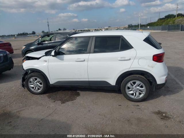KMHRB8A39RU299269 Hyundai Venue Se