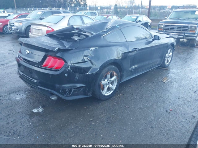 Ford Mustang Ecoboost 2018 1FA6P8TH3J5114946 Image 4