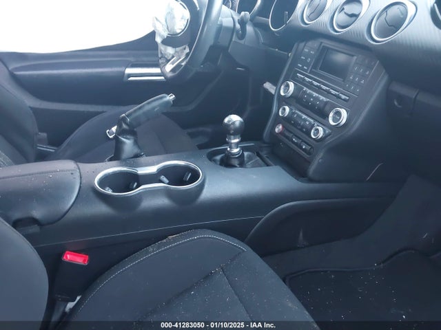Ford Mustang Ecoboost 2018 1FA6P8TH3J5114946 Image 8