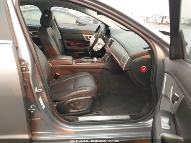 2010 JAGUAR XF SAJWA0GB6ALR78860 Photo 4