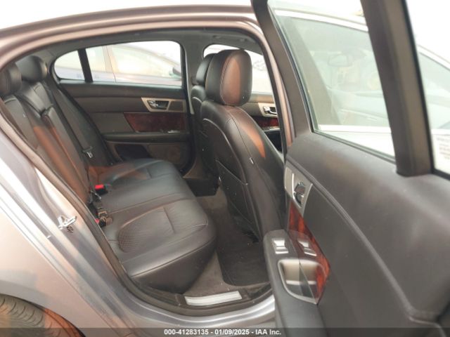 2010 JAGUAR XF SAJWA0GB6ALR78860 Photo 7