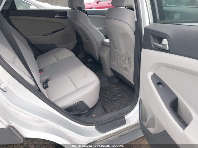 Hyundai TUCSON SE 2018 KM8J2CA42JU793647 Image 8